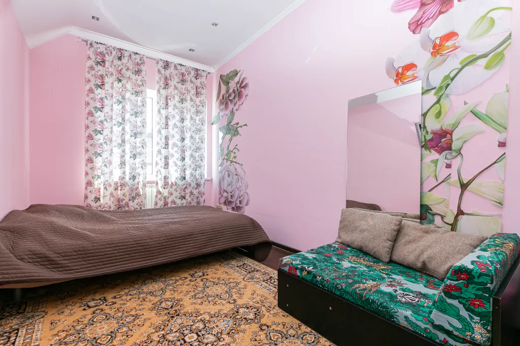 Супер дом в 5 мин от парка Галицкого и Японского сада