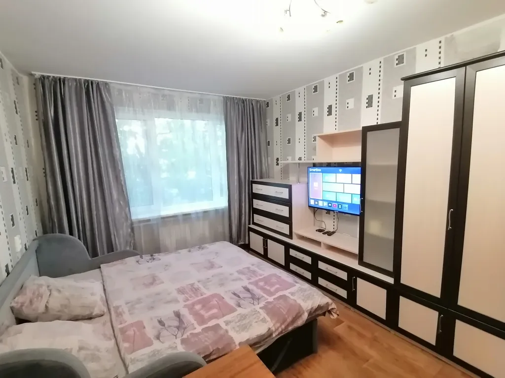 Комната у метро Проспект Просвещения