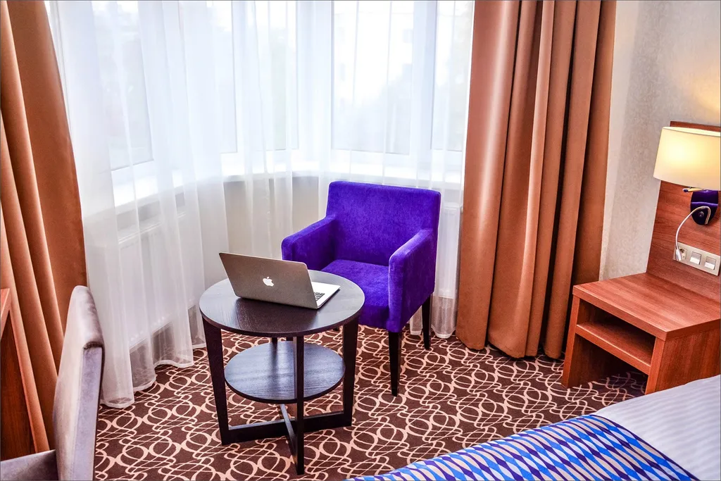 Бизнес с двуспальной кроватью KING SIZE