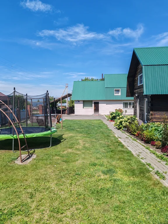 Первый этаж - студия в двух этажном доме