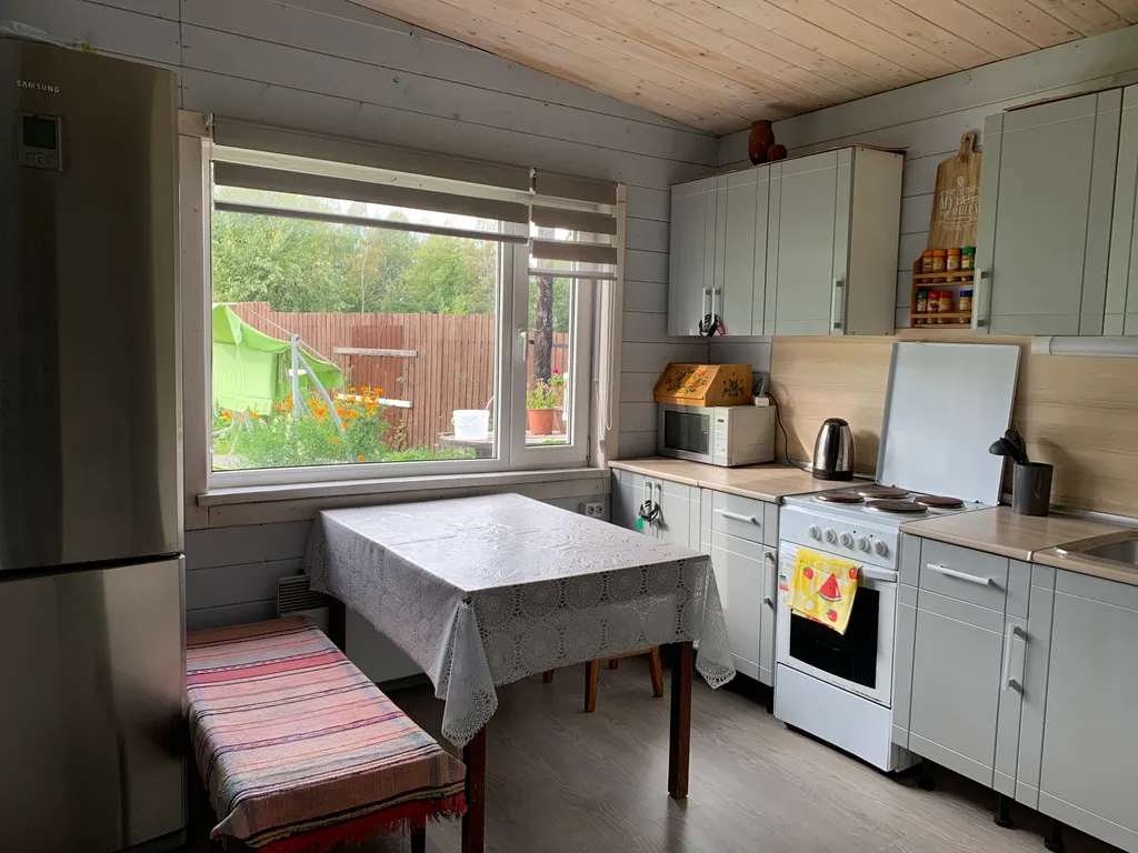 Дом на берегу озера