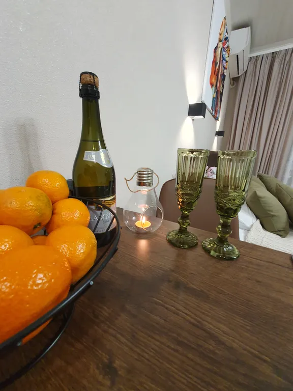 Современная студия с красивыми закатами в самом центре города