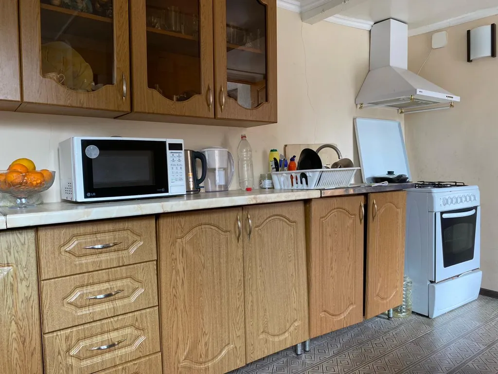 Коттедж у водопада