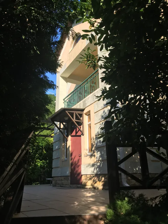 Коттедж Дом на Черном море — аренда посуточно в Геленджик