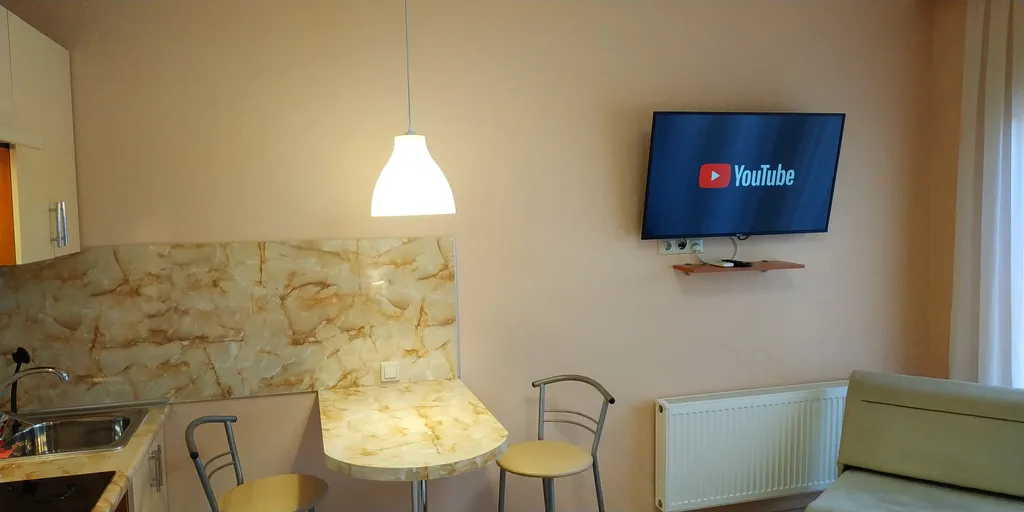 Судия в 600 метрах от моря в центре Адлера