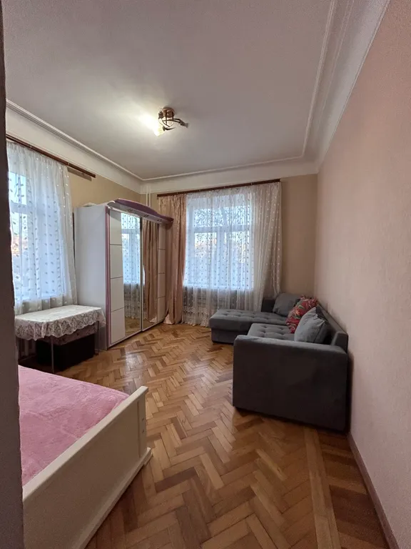 Двухкомнатная квартира в центре у парка