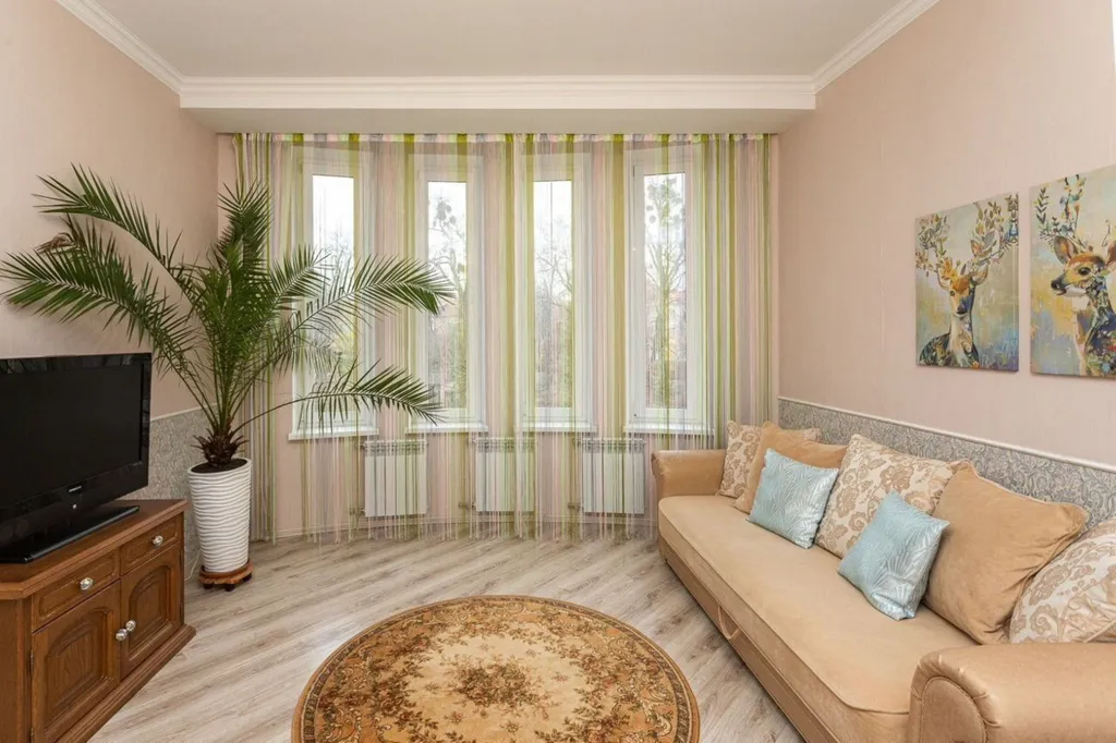 Кpаcивая квартира в Дворянскoм гнездe