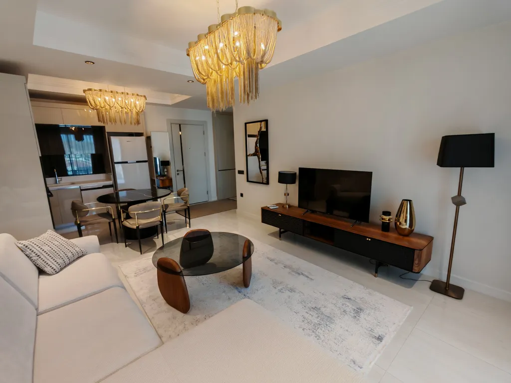 Квартира в Azura World c видом на бассейн и аквапарком