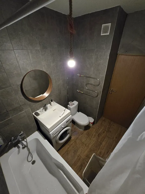 Роскошные апартаменты рядом с парком горького и видом на горы