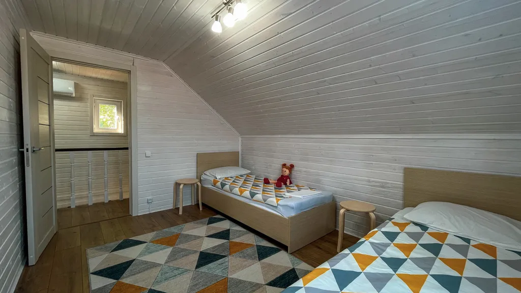 Новый и экологичный дом с бассейном у моря