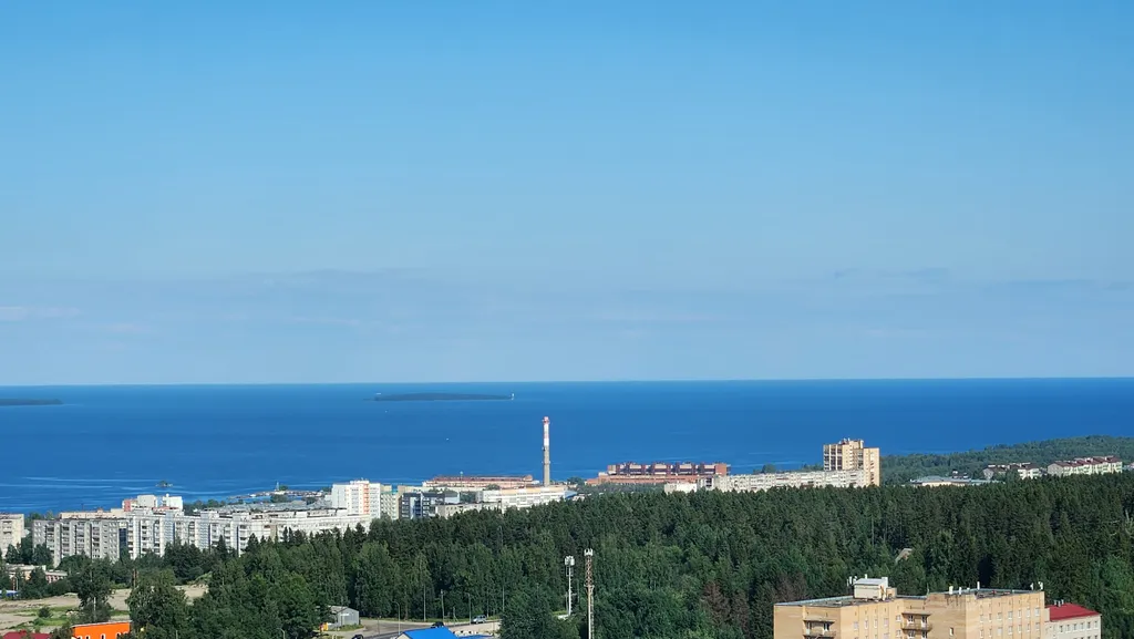 Евродвушка с видом на озеро