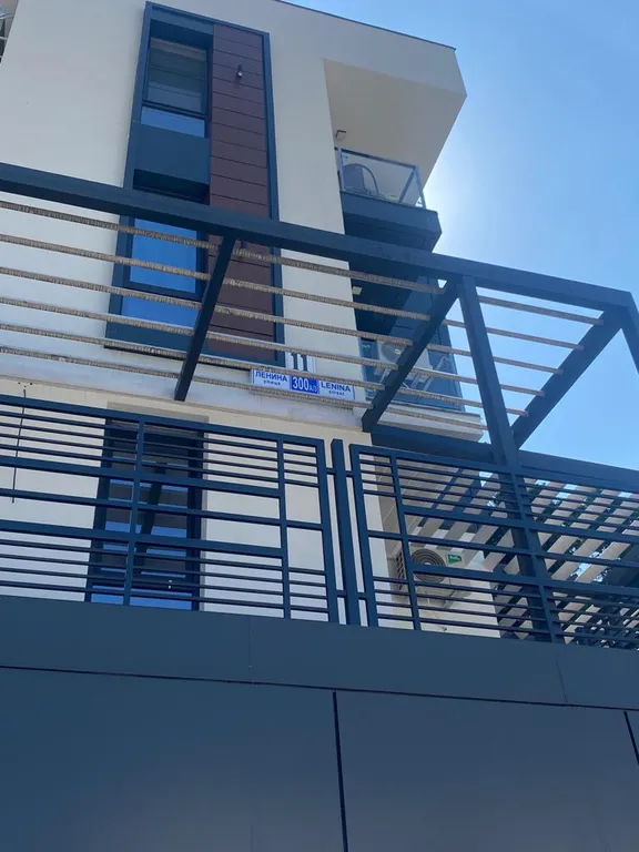 Квартира с посудомойкой, балконом и бассейном