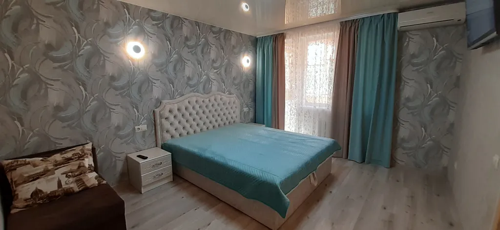 Малогабаритная квартира вблизи центра — аренда посуточно в Севастополь