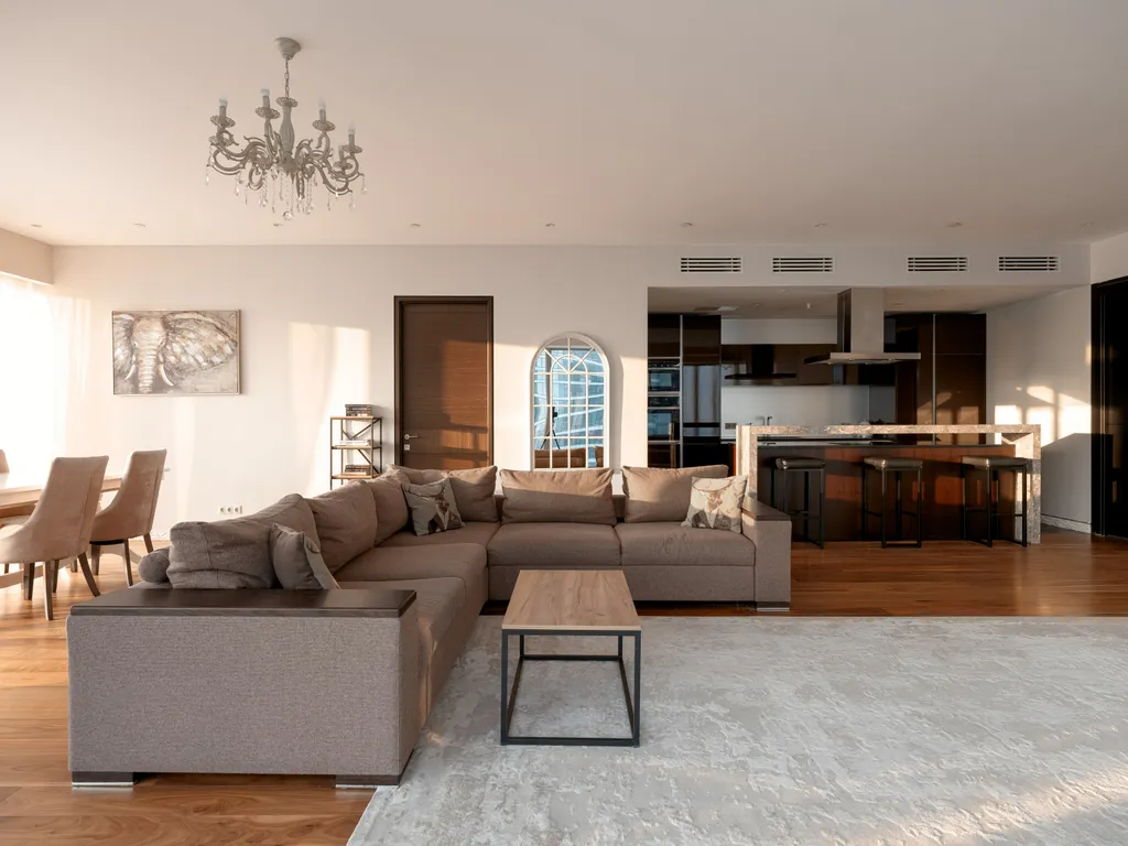 Oko Gudja 29 этаж 100 м2 панорамный вид на город шикарный закат