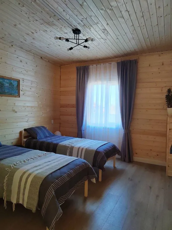 Дом на горе с камином и сауной