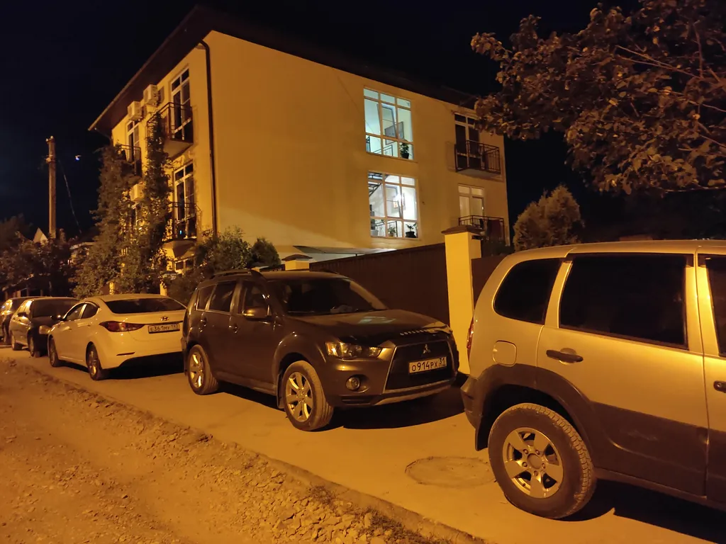 Семейная комфортная комната с балконом