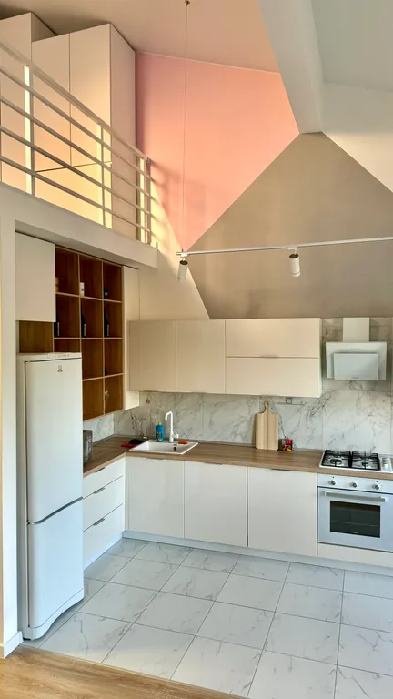 Инстаграмная студия на набережной