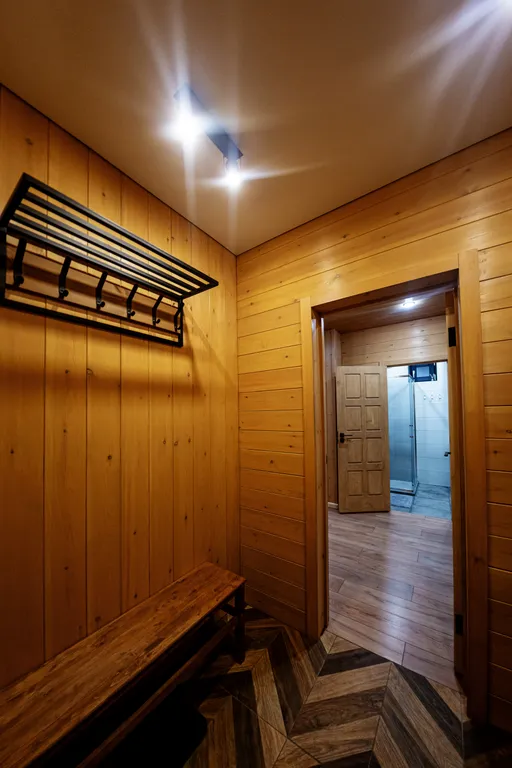 Шале с бассейном и джакузи под открытым небом