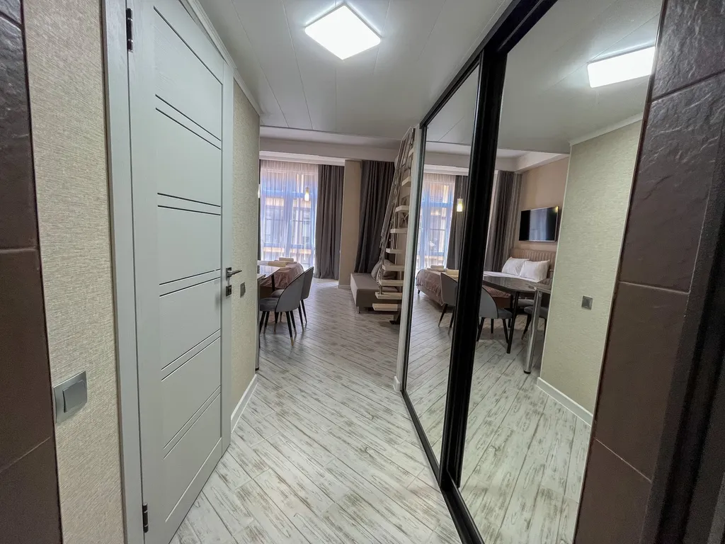 Квартира Квартира Двухуровневая студия в ЖК «Грин Сейл Парк» — Сириус