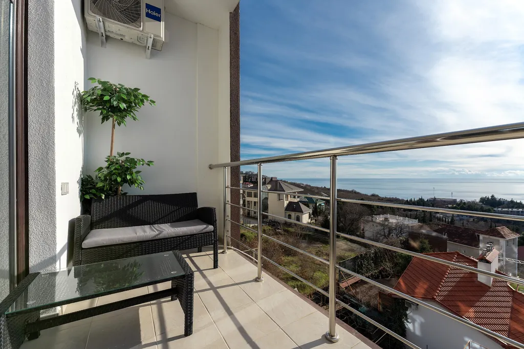 Уютный апартамент La Siesta Yalta с видом на море