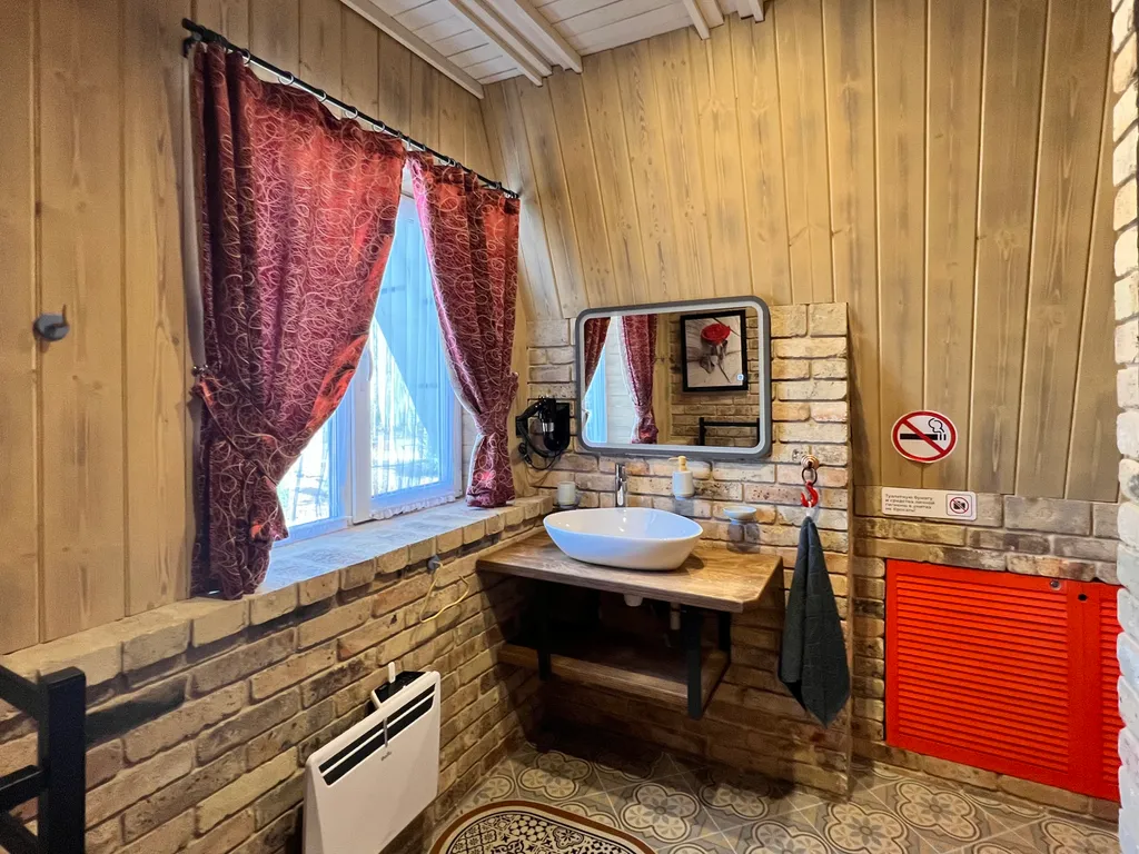 Уютный A-Frame в лесном массиве на берегу реки