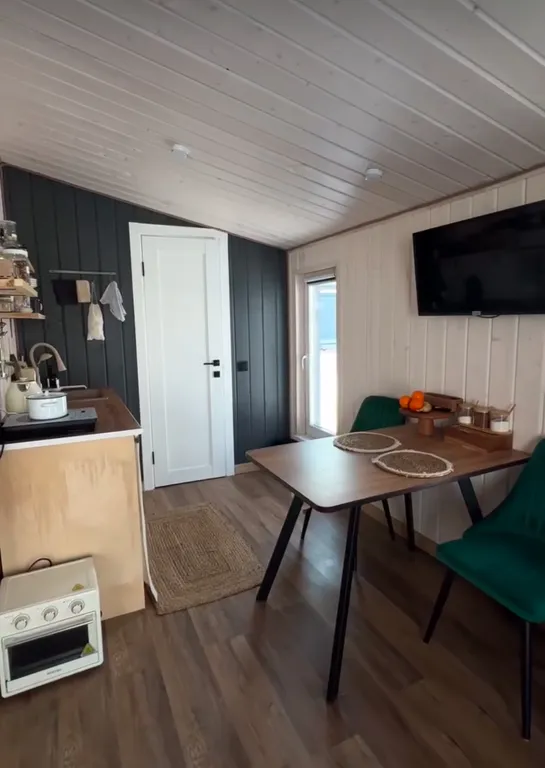 Уютный домик в черте города