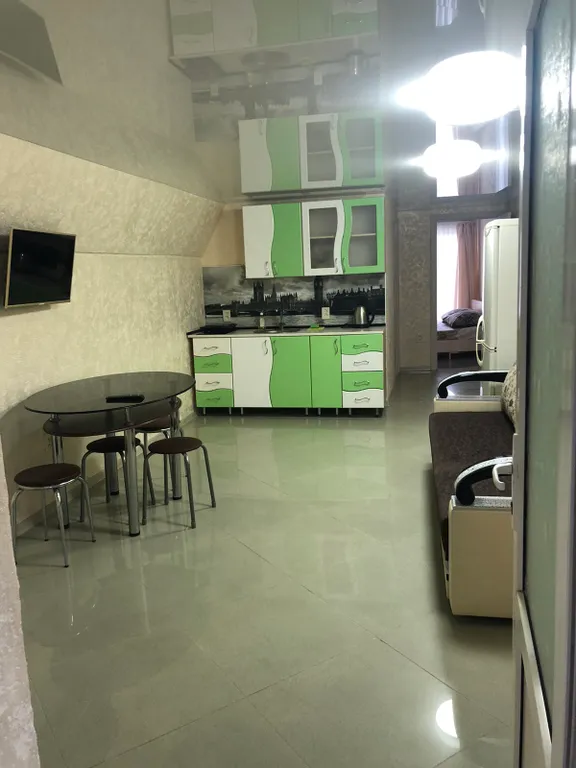 Апартаменты на Революции