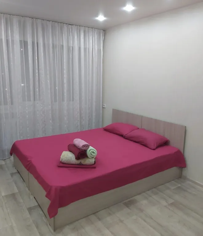 1-комнатная уютная квартира — аренда посуточно в Нижнекамск