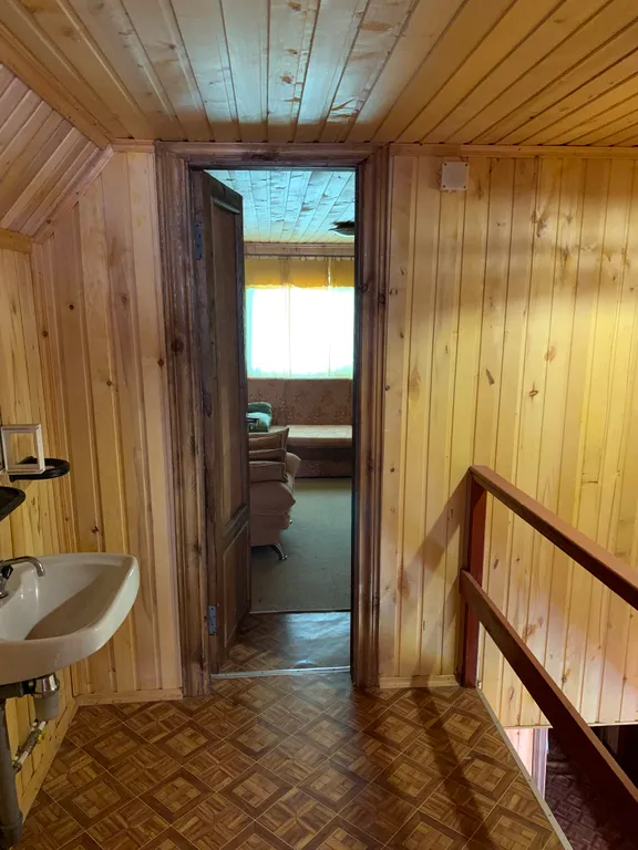 Дачный дом на берегу озера