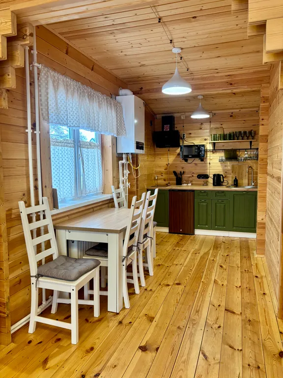 Дом и баня у озера Баглачевские дачи