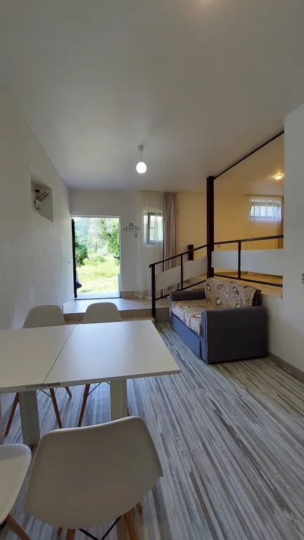 Уютная и светлая студия в центре Нового Афона