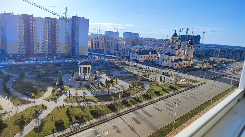 Апартаменты с видом на церковь