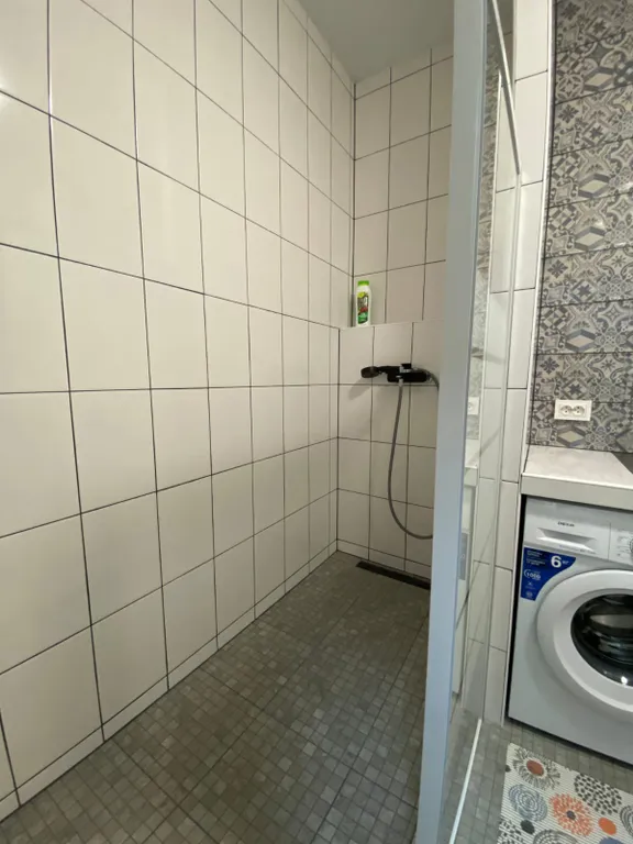 Судия в элитном доме, рядом с парком ангелов