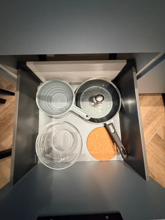 Современная студия в новом доме