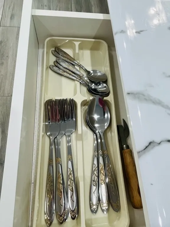 Новая квартира-студия около ТРК Алмаз