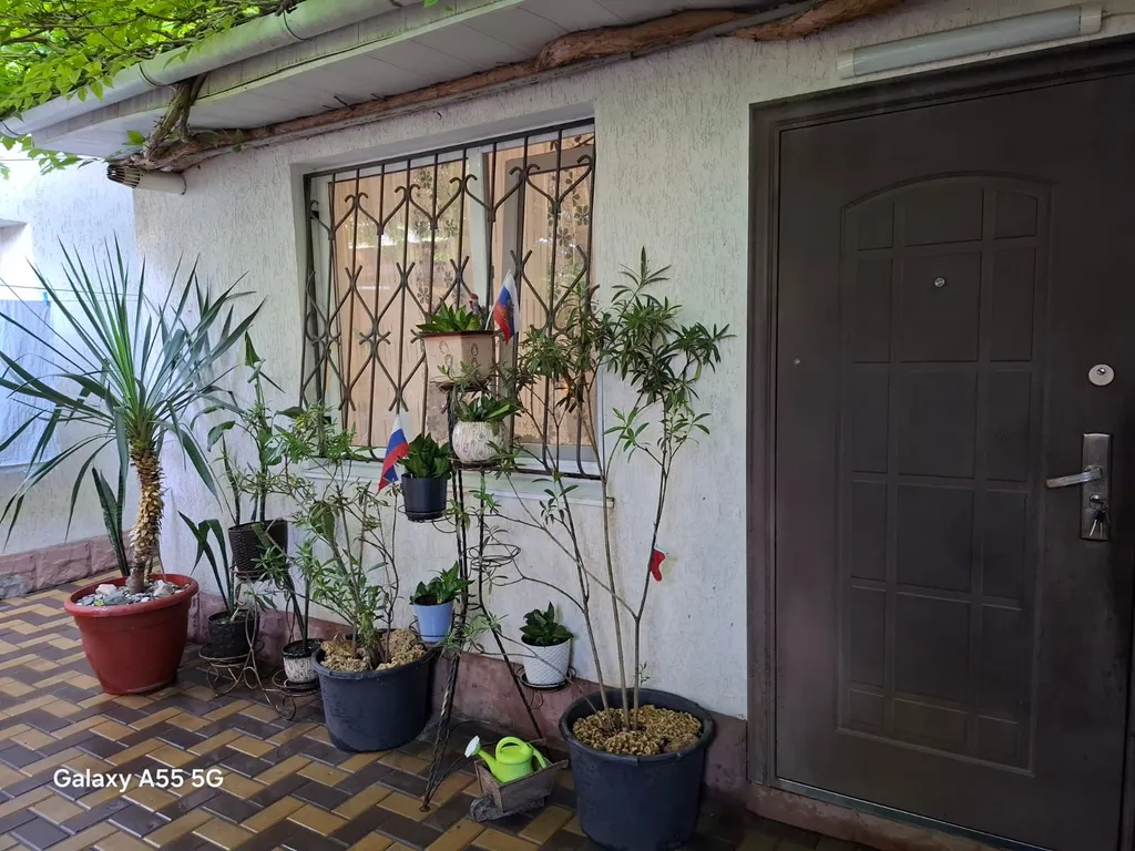 Двухкомнатный уютный дом со двором до моря 5 минут пешком