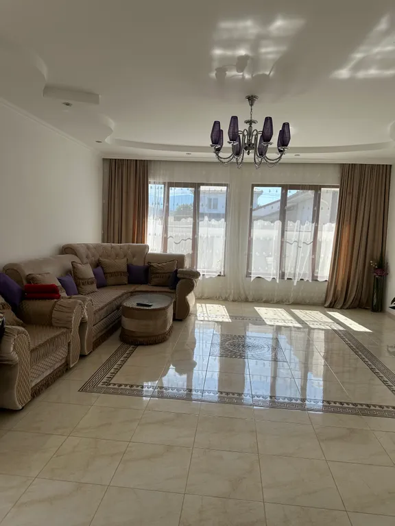 3-комнатный Дом