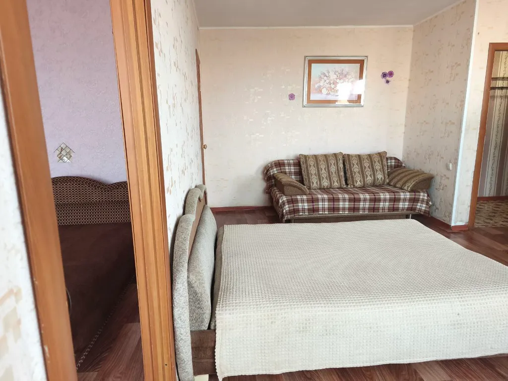 Квартира Двухкомнатная квартира вблизи Аэрокосмической академии — Красноярск