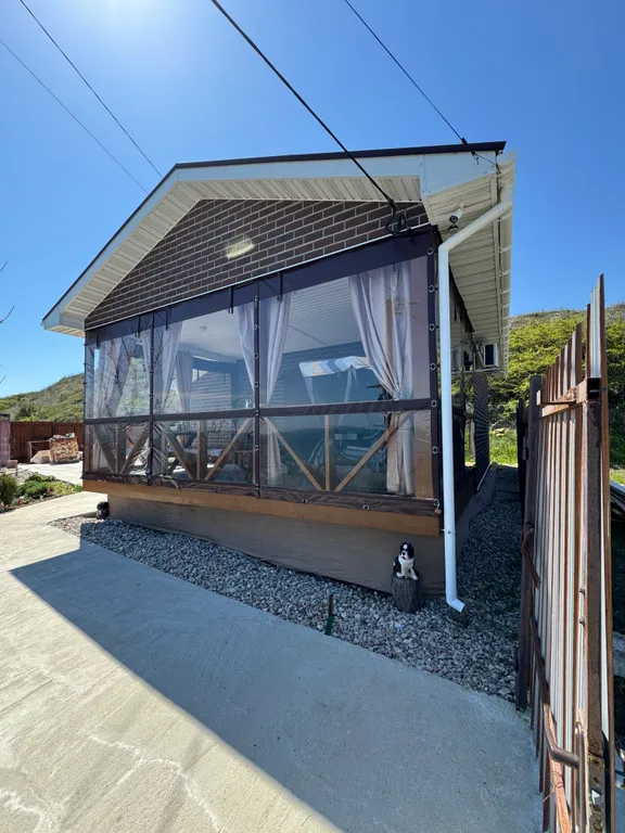 Коттедж Уютный домик на берегу моря — Осовины