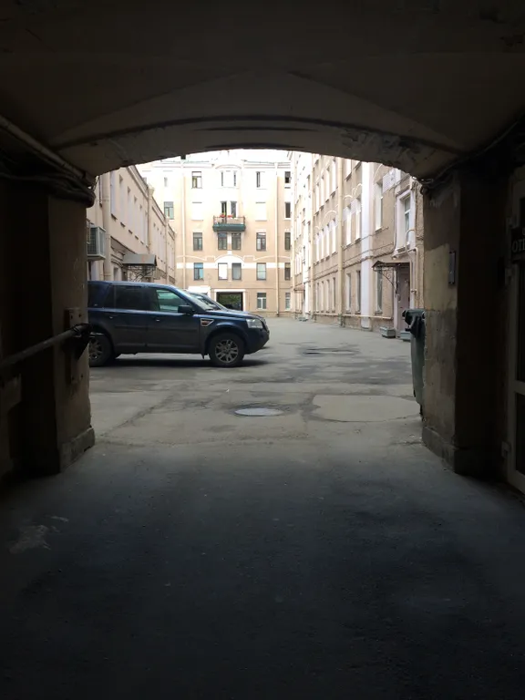 Квартира в тихом дворике в центре города