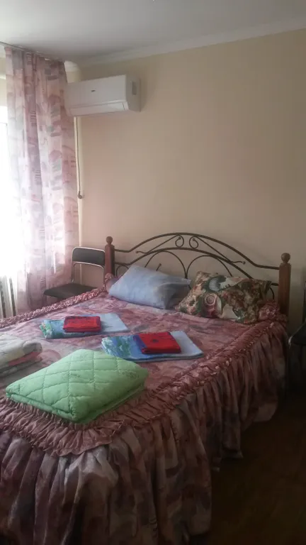 2-комнатная квартира центр — аренда посуточно в Геленджик