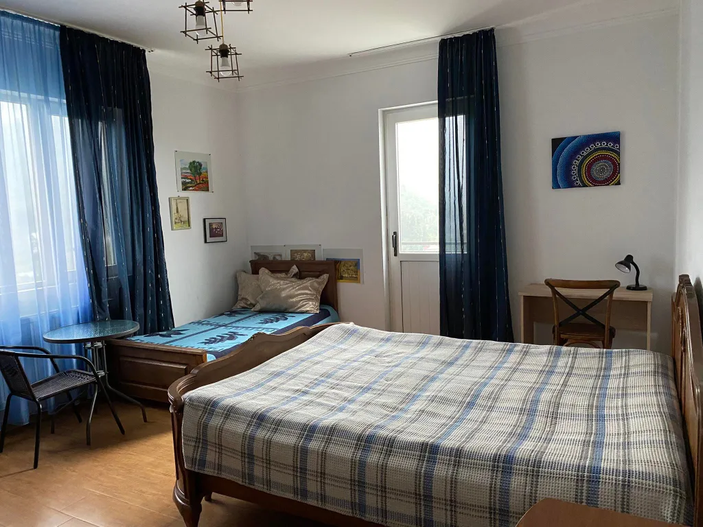 Белый дом в горах Ортабатуми