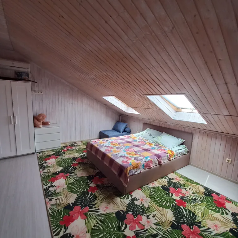 Двухуровневая квартира с видом на море