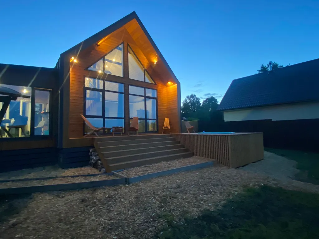 Новый уютный дом в тихом месте