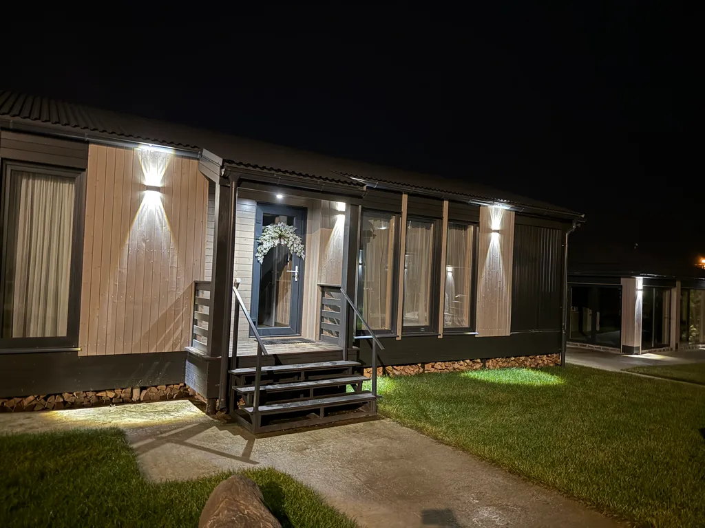 Дом с баней, сибирским чаном и теплой панорамной беседкой