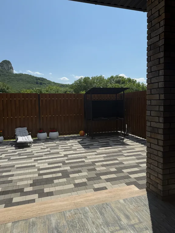 Дом под горой Железной