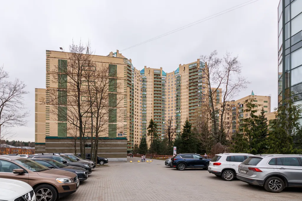 Евродвушка у центра Алмазова
