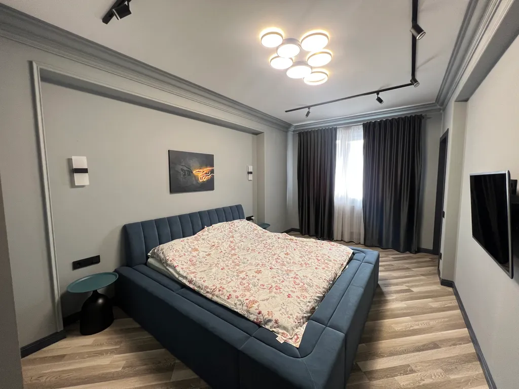 Уютная квартира с дизайнерским ремонтом у поющего фонтана