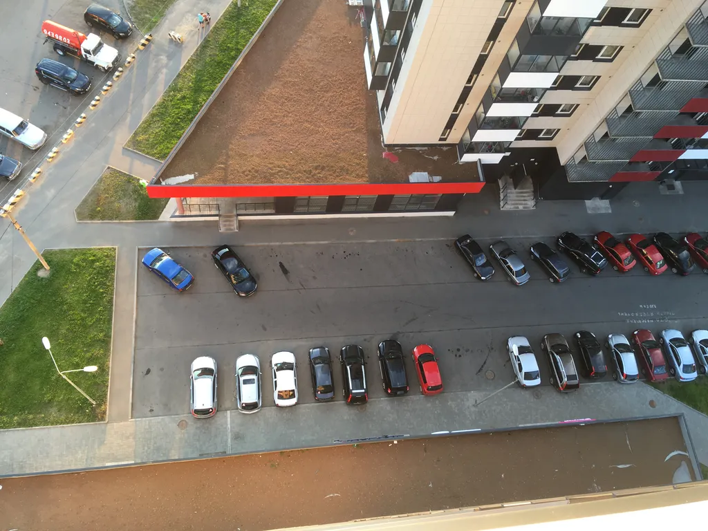 Большие и светлые апартаменты с лоджией в центре Древлянки