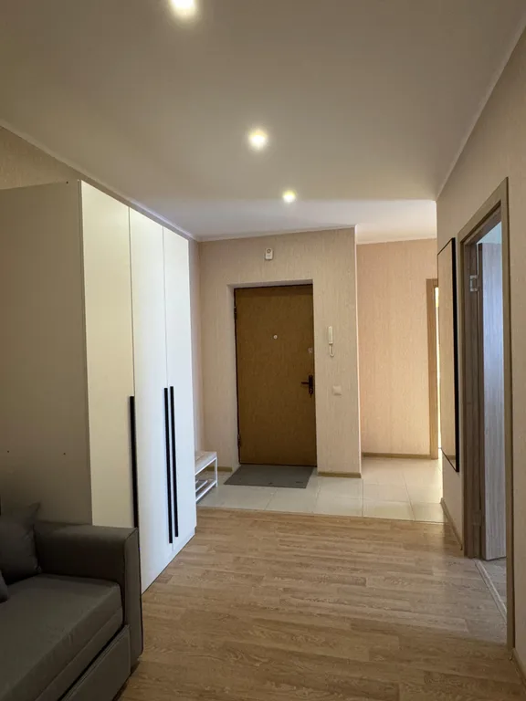 Новая 2-комнатная квартира с лоджией в центре курорта Завидово